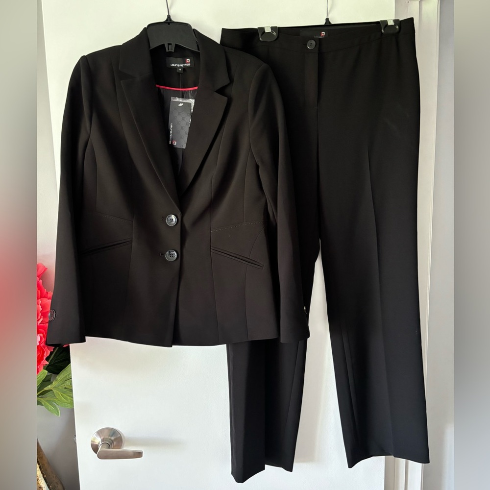 Women’s Dress Suit